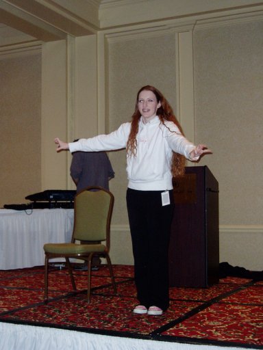 Naram's Youmacon 2005 Photos - Slide 63: Caitlin Glass - Closing Ceremonies