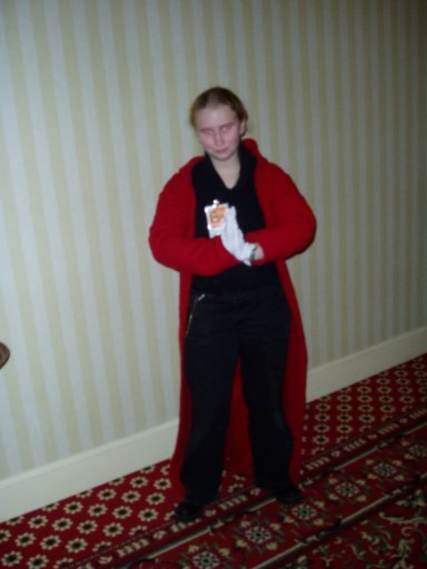 Naram's Youmacon 2005 Photos - Slide 11: Edward Elric (Fullmetal Alchemist)